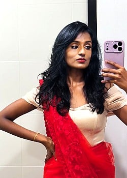 Santeinii Chandra Bos